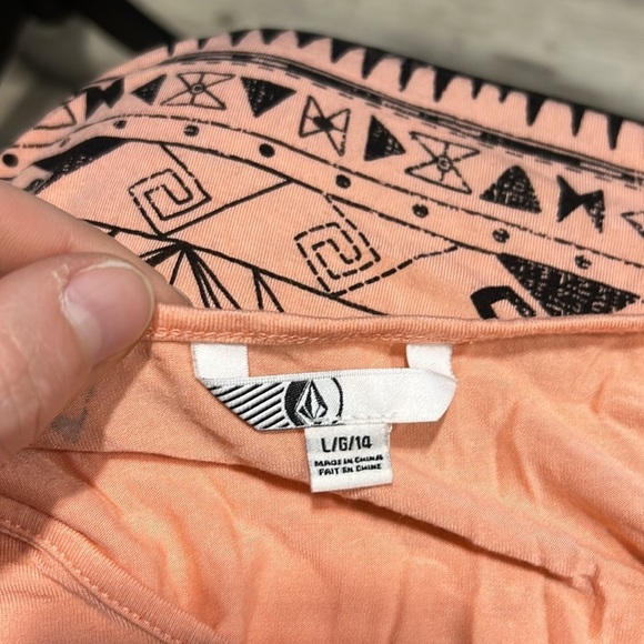 Volcom Women’s Pink with Black Print Super Soft Pocket Tank Top Size Large - Picture 8 of 9